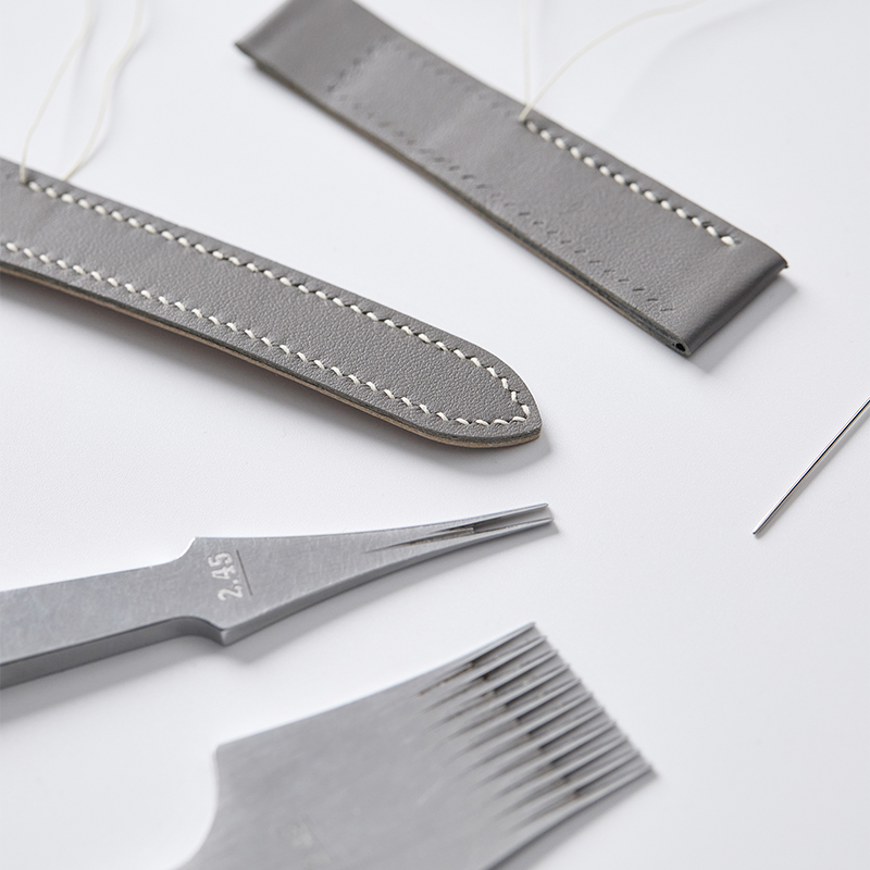 Peacock Divine Craft Hand-Made Micro-Engraved Ultra-Thin Tourbillon Watch